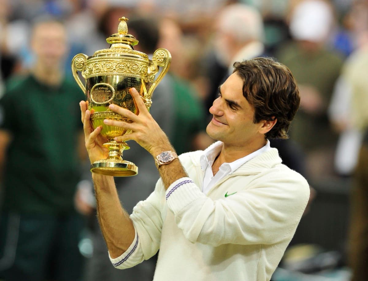 Federer with the 2012 Wimbledon trophy